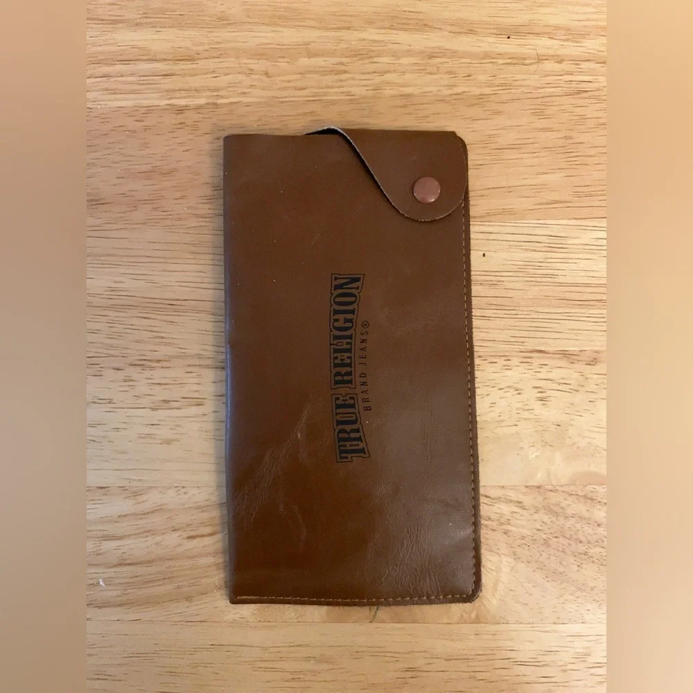 True Religion Tan Leather Snap Sunglasses Case